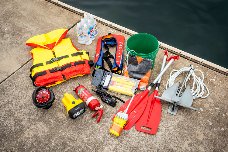 Explore NSW Maritime's new interactive boating safety guide! Learn navigation rules, test your skills, & enhance your safety knowledge.