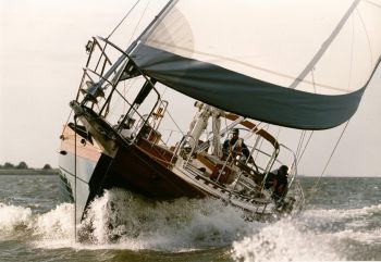 41T Hans Christian Sailing